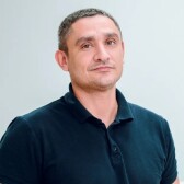 Арутюнян Вячеслав Фаравонович, стоматолог-ортопед