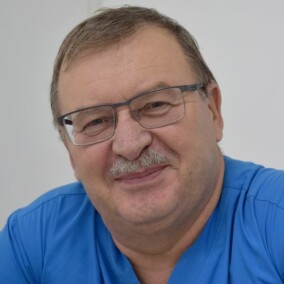 Манухов Сергей Иванович, хирург