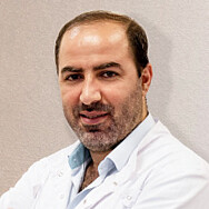 Закариа Хуссейн, ортопед