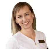 Есипова Анна Александровна, стоматолог-терапевт
