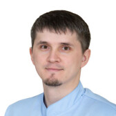 Шляпошников Наиль Ислямович, стоматолог-терапевт