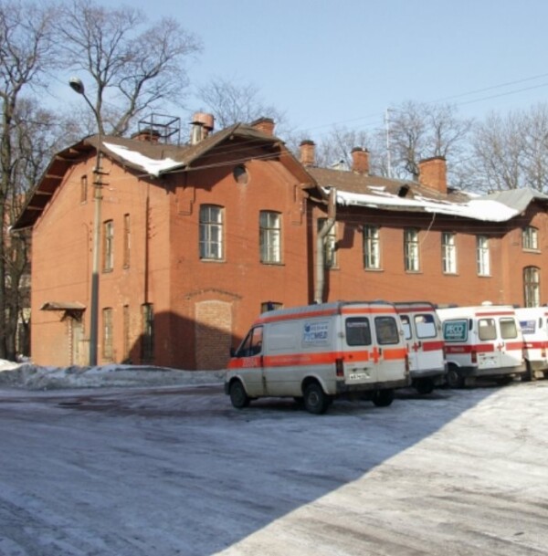 Клиническая инфекционная больница им. С.П. Боткина на Миргородской