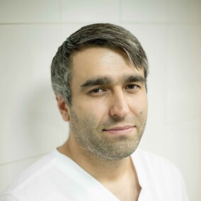 Шикиев Ризван Зайнудинович, стоматолог-хирург
