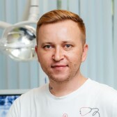 Бубнов Руслан Русланович, стоматолог-терапевт