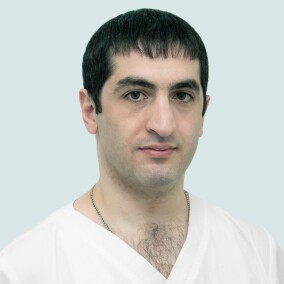Булоян Георгий Александрович, стоматолог-терапевт
