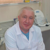 Рагинис Владимир Вацлавович, стоматолог-ортопед