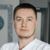 Кравцов Станислав Сергеевич, стоматолог-хирург