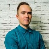 Манин Илья Александрович, стоматолог-терапевт