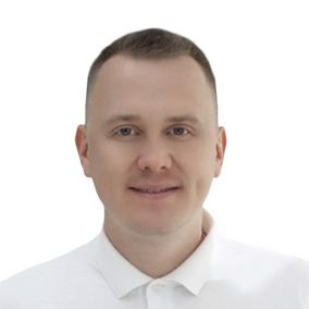 Корлыханов Дмитрий Игоревич, стоматолог-хирург