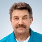 Лисинский Олег Владиленович, дерматолог