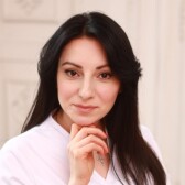 Петросян Мальвина Сергеевна, врач-косметолог