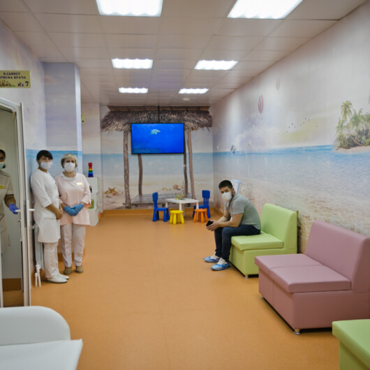 Областная детская клиническая больница на Салмышской, фото №2