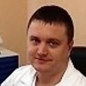 Юшков Сергей Евгеньевич, стоматолог-терапевт