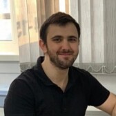 Захарян Жан Степанович, стоматолог-терапевт