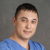 Галиуллин Динар Мунавирович, стоматолог-хирург
