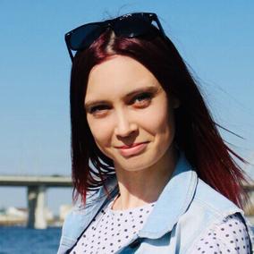 Баюсова Анна Евгеньевна, стоматолог-терапевт