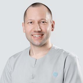 Бабич Василий Владимирович, стоматолог-хирург