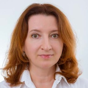 Школьникова Надежда Александровна, стоматолог-терапевт