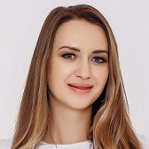 Запевалова Елена Витальевна, врач-косметолог