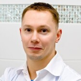Русов Дмитрий Владиславович, стоматолог-хирург