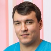 Попов Валентин Владимирович, массажист