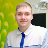 Пятаков Евгений Александрович, стоматолог-хирург