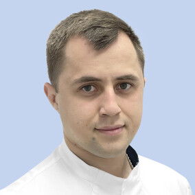 Бобров Денис Сергеевич, стоматолог-терапевт