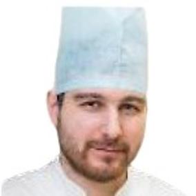 Чугреев Артем Михайлович, стоматолог-терапевт