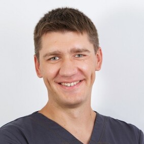Кривоухов Роман Александрович, стоматолог-хирург