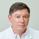 Комаров Владимир Олегович, трихолог