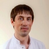 Кореницын Евгений Петрович, стоматолог-терапевт