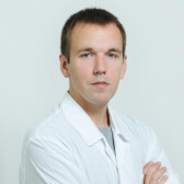 Хазов Владимир Васильевич, стоматолог-терапевт