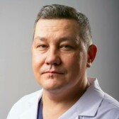 Заугаров Михаил Юрьевич, детский хирург