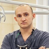 Шлямов Артем Евгеньевич, стоматолог-ортопед