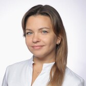 Русинова Анна Владимировна, стоматолог-эндодонт