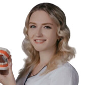 Винокурова Екатерина Алексеевна, стоматолог-терапевт