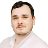 Аксенов Виктор Викторович, стоматолог-хирург