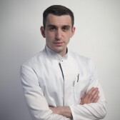 Еник Георгий Леонидович, пластический хирург