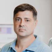 Синица Мирослав Витальевич, имплантолог