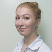 Калинникова Алина Вадимовна, стоматолог-терапевт