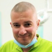 Бондаренко Иван Фёдорович, имплантолог