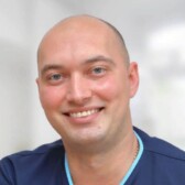 Руденко Денис Владимирович, стоматолог-хирург