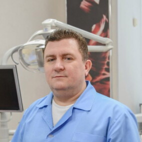 Илюхин Василий Николаевич, стоматолог-ортопед