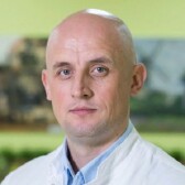 Амзаев Сергей Юрьевич, травматолог