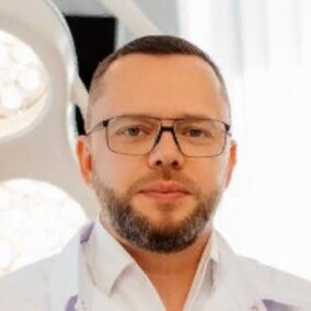 Евстратов Олег Валерьевич, стоматолог-хирург