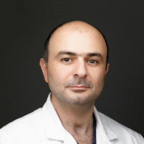 Азизян Вилен Неронович, нейрохирург