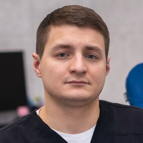 Румянцев Никита Вячеславович, стоматолог-хирург