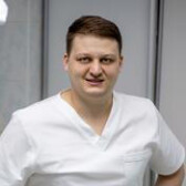 Дайкер Александр Игоревич, стоматолог-терапевт