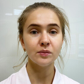 Толстикова Евгения Александровна, онколог