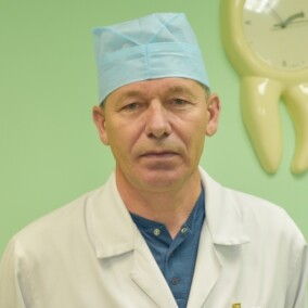 Петренко Олег Владимирович, стоматолог-ортопед